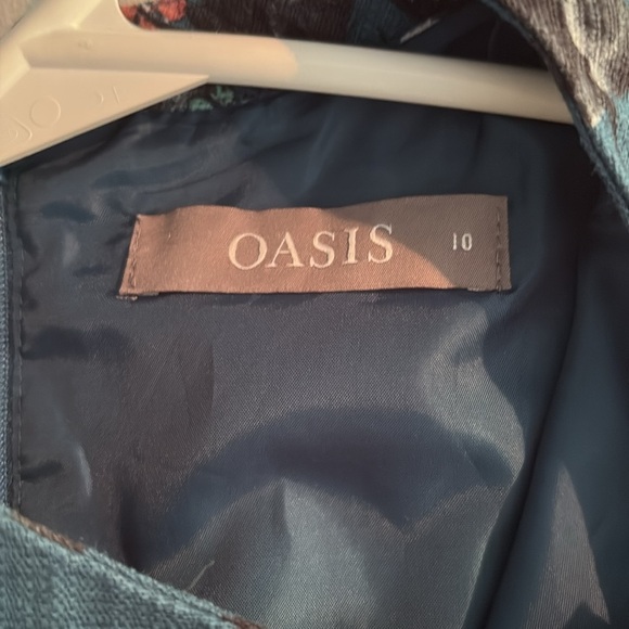 OASIS Floral Dress - Picture 7 of 11